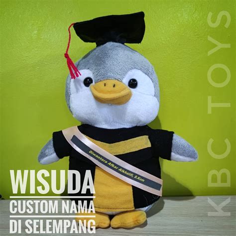 Pengrajin Boneka Wisuda Custom Nama Di Selempang Karakter Pinguin Kbc Toys Pengrajin Boneka