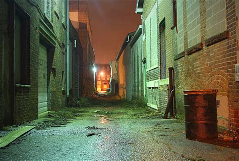 Dark Alleyway Stock Photos Pictures And Royalty Free Images Istock