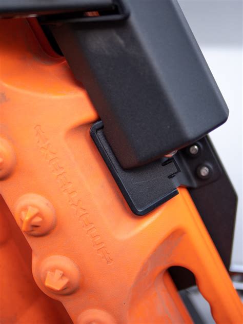 Locking Maxtrax Mount By Expedition Essentials — Overland Kitted