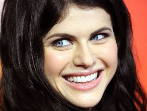 Alexandra Daddario Women Brunette Face Blue Eyes HD Wallpaper Rare