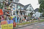 Exploring the Heidelberg Project in Detroit [w/ ? PHOTOS]