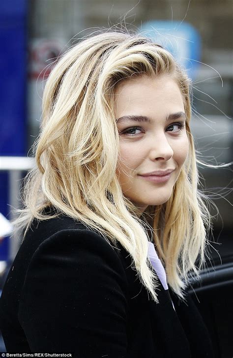 Cute Look Of Actress Chloe Grace Moretz With Blonde Hair Hd Chloe Grace Moretz Wallpapers Hd