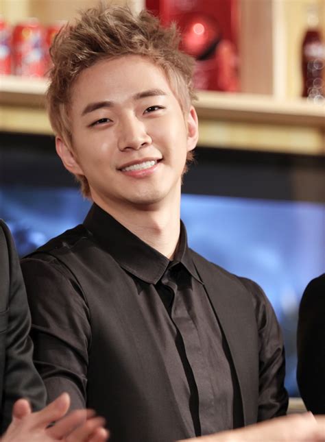 Born january 25, 1990), known mononymously as junho, is a south korean singer, songwriter, dancer, composer and actor.he is a member of the south korean boy band 2pm. Korean Hairstyles - Lee Junho ( 2PM ) Korean Hairstyles ...