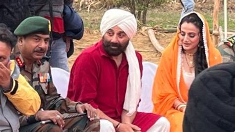 Gadar Latest Update Sunny Deol Ameesha Patel S Sequel Film A Step Closer To Finish India Tv