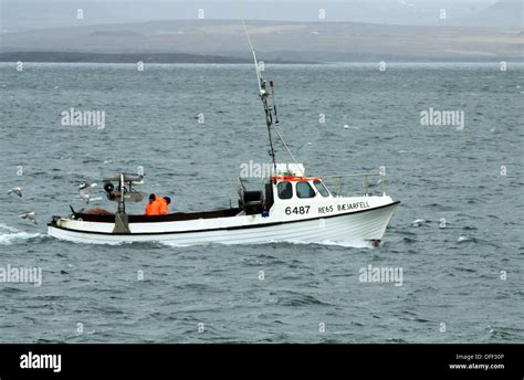 Small Fishing Vessel Hi Res Stock Photography And Images Alamy