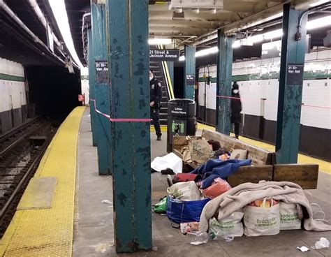 Homeless Woman Found Dead On Subway Platform In Long Island City Queens Post