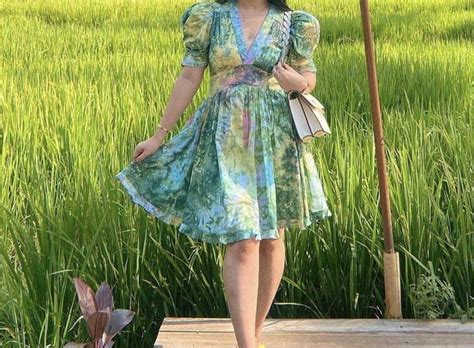 The Story Of Lexie Candy Evergreen Mini Fesyen Wanita Pakaian Wanita Gaun And Rok Di Carousell