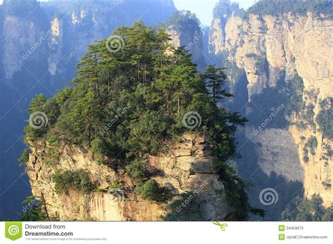 Mountain Landscape Of Zhangjiajie Stock Image Image Of Hill Cliff
