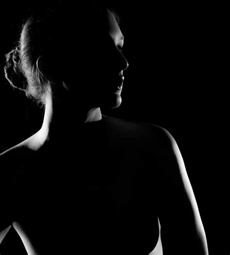 35 Gorgeous Examples Of Chiaroscuro Photography The Photo Argus