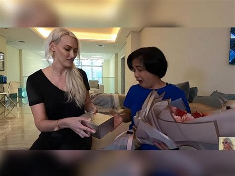 vlogger supercar blondie gives pinay employee cash for her son s college fund