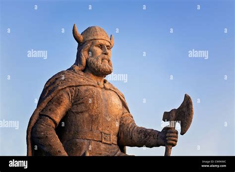 Viking Statue Gimli Manitoba Canada Stock Photo Alamy