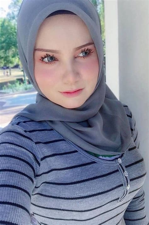 Pin Oleh Skyragezzz Di Hijab Jilbab Cantik Hijab Kecantikan