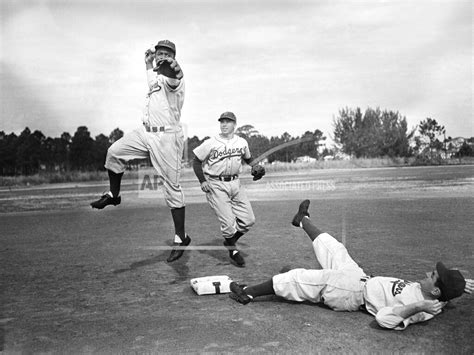 jackie robinson and pee wee reese buy photos ap images detailview