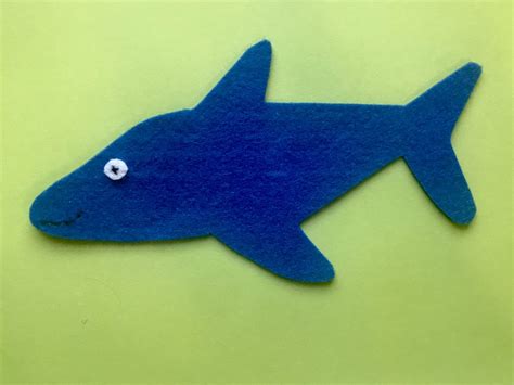 Download Super Easy Felt Shark FREE SVG and Pattern - Cut N Make Crafts