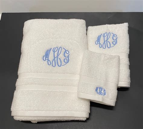 3 Pc Monogrammed Bath Towel Set Embroidered Bathroom Towels Etsy