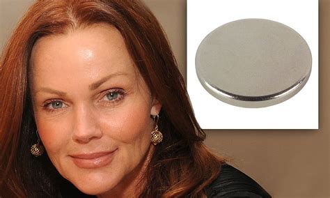 A Magnet In My Underwear Cured My Hot Flushes Belinda Carlisle Says She S Daily Mail