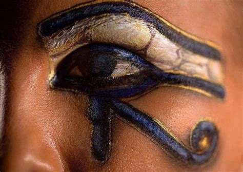 5000 Years Old Egyptian S Makeup Diyskincare Egyptian Makeup Ancient Egyptian Makeup