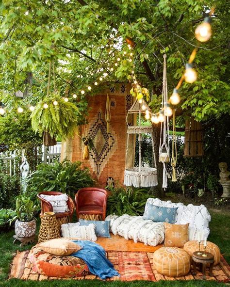 お庭ピクニックをもっと楽しくガーデンインテリアのポイント＆おしゃれな実例集 Folk Outdoor Bed Outdoor
