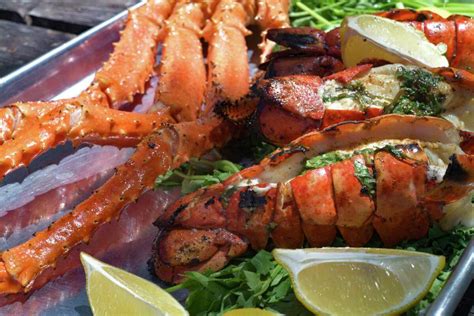 Chucks Food Shack How To Grill A Seafood Bounty Of Alaskan King Crab