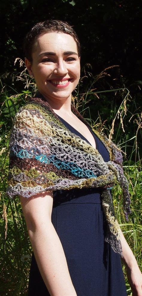 60 Lovely And Sweet Crochet Shawl Handcraft Pattern Ideas Part 33