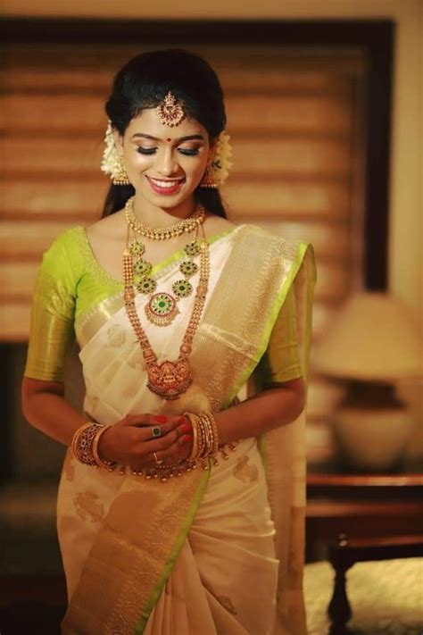Pin By Haritha Akhi On Bridal Beauty South Indian Wedding Hairstyles Bridal Jewellery Indian