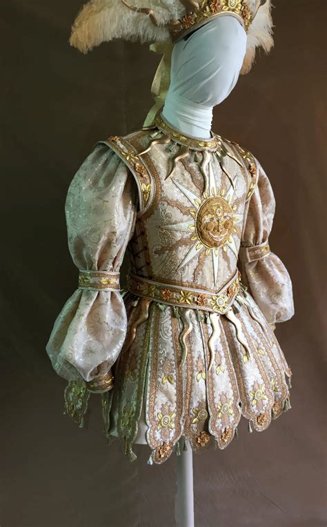 1700 Luis Xiv Baroque Costume For Men Etsy Luis Xiv Trajes Masculinos Moda Barroca