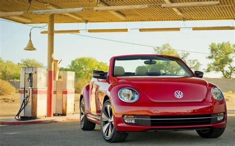 In A Classy Update To An Iconic Car The 2013 Vw Beetle Convertible
