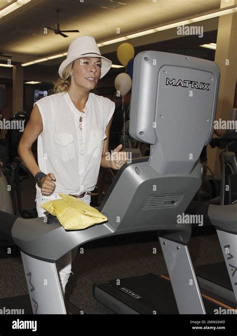 Leann Rimes At The Signature La Fitness Grand Opening In Woodland Hills