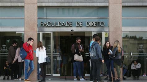 Faculdade De Direito De Lisboa Abre Processo A Aluno Por Comentários