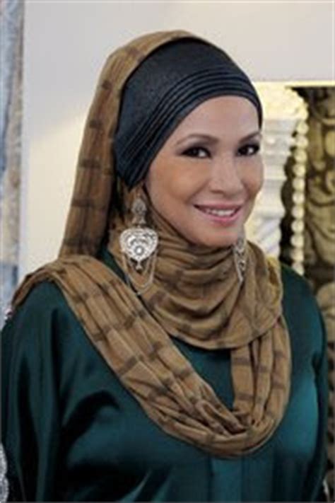 Tempat pertama senarai ini disandang oleh artis dari korea. 20 Artis Wanita Bertudung Tercantik Di Malaysia. No 3 ...