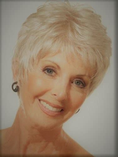 It is a golden alternative for women over 60. Perfect Short Layered Hairstyles For Fine Hair ...