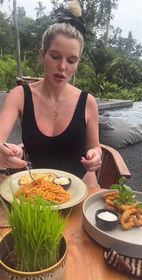 Helen Flanagan S Bali Getaway Nude Pool Dip And Sunburnt