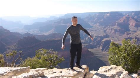Dumb Idiot Falls Off Cliff At Grand Canyon Doovi