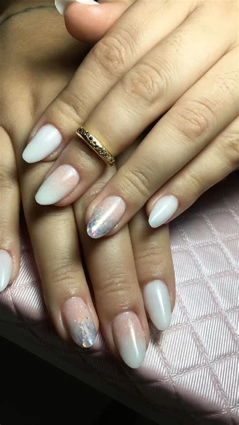 Formato almond com mix de técnicas Gel nails Long nails Xmas nails