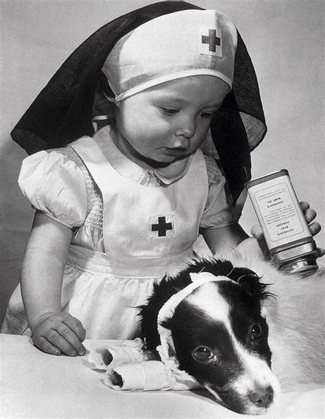 Vintage Everyday 18 Lovely Vintage Photos Of Children As Nurses