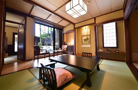 Otaru Kourakuen Japanese Western Style Room With An Open Air Bath