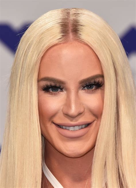 Gigi Gorgeous Celebrity Hair And Makeup At The 2017 Mtv Video Music