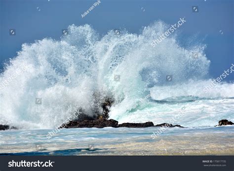 Splashing Big Wave Crashing Into Rocks Stock Photo 175817735 Shutterstock
