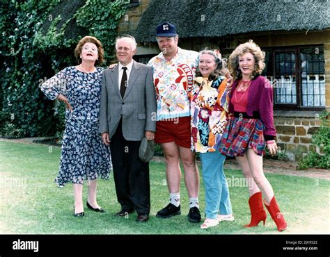 Keeping Up Appearances Tv Patricia Routledge Hi Res Stock Photography