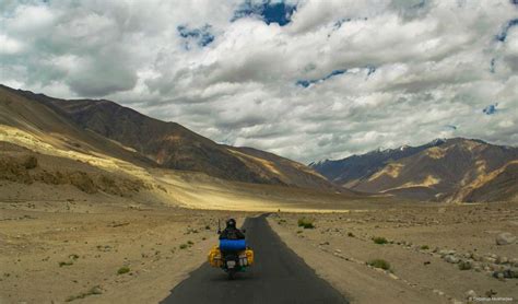 Pangong Lake Ladakh Complete Travel Guide Tripoto