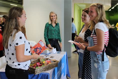 Zoeken Vragen En In Gesprek Op Zoek Naar Die Bijzondere Stageplaats