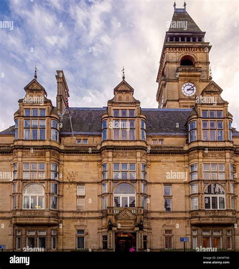 Wakefield Town Hall Exterior Wakefield West Yorkshire Uk Stock Photo