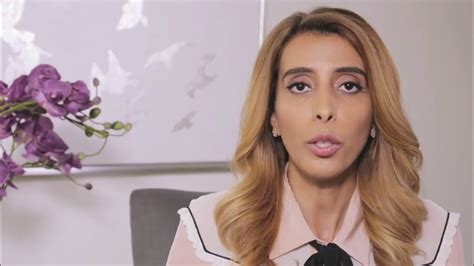 كاتبة سعودية بارزة تحرض الفتيات على الانحلال شاهد ماذا قالت؟ youtube
