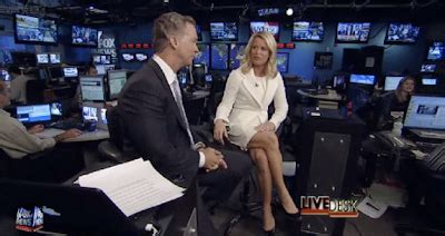 News Babes Martha MacCallum Showing Some Leg On Fox News