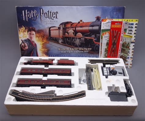 Hornby 00 Gauge Harry Potter And The Half Blood Prince Hogwarts