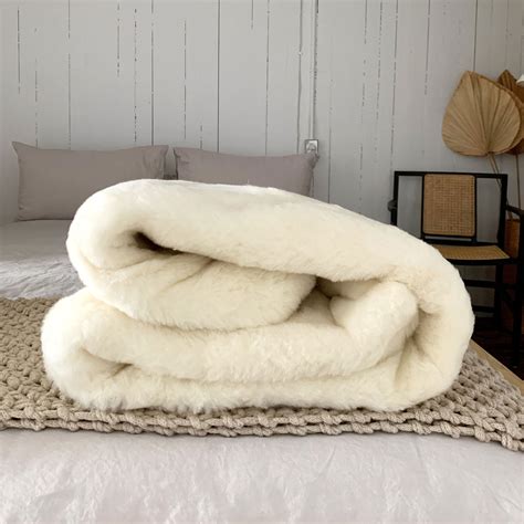 Organic Merino Sheepskin Wool Mattress Topper Overylays