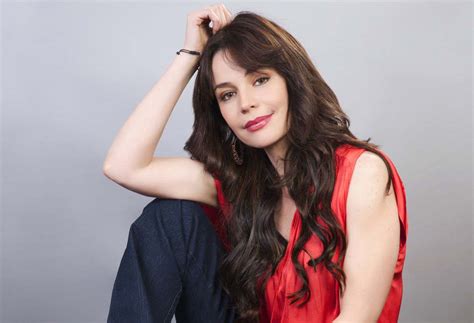 La cantante y actriz Flora Martínez lanzó Lover Man nuevo sencillo Actuemos net