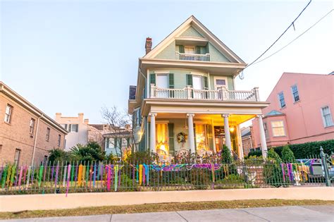 St Charles Avenue In New Orleans A Tranquil Slice Of Historic New