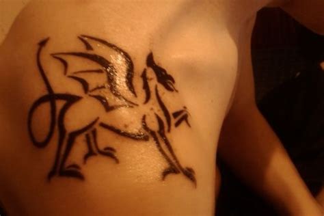 This is a great way of identifying yourself with your home country, or even with the one you. Welsh Tattoos Dragon Tattoo Design Ideas And Tattoo | Dragon tattoo designs, Welsh tattoo, Tattoos