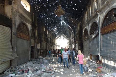 Syria Residents Of Homs Return To City Of Rubble Ibtimes Uk